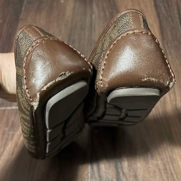 Michael Kors size 10M Brown Loafers/Flats Ballet Shoes, gold accents, leather - Picture 5 of 7